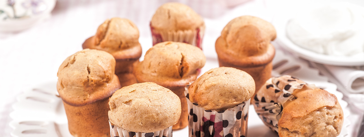 Muffins με φυστικοβούτυρο και γιαούρτι